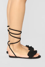 Load image into Gallery viewer, So Clever Flat Sandals - Black