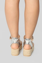 Load image into Gallery viewer, Foxy Flat Sandal - Silver