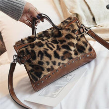 Load image into Gallery viewer, Leopard Plush Versatile Handbag  Single Shoulder Messenger Bag