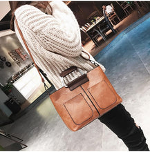 Load image into Gallery viewer, VICTORIA TOTE BAG