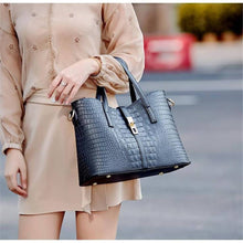 Load image into Gallery viewer, Luxury 3PC Women Rivet Handbags